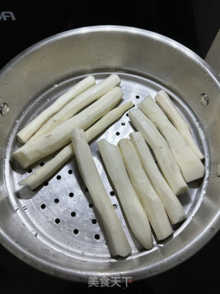 山药鸡蛋饼的做法步骤：1