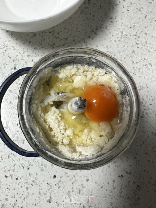 山药鸡蛋饼的做法步骤：2