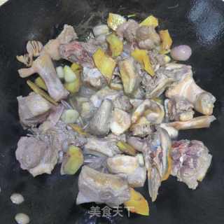 豉汁焖鸭的做法步骤：6