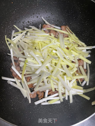 韭黄炒牛肉的做法步骤：8