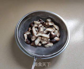 香菇油菜的做法步骤：6