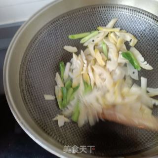 青蒜炒雷笋的做法步骤：10