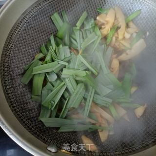 青蒜炒雷笋的做法步骤：14