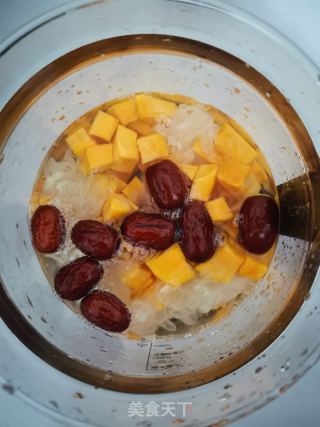 南瓜银耳红枣甜汤的做法步骤：3