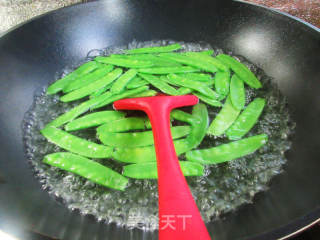 肉片荷兰豆炒香干的做法步骤：3