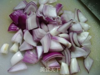 洋葱素炒的做法步骤：3