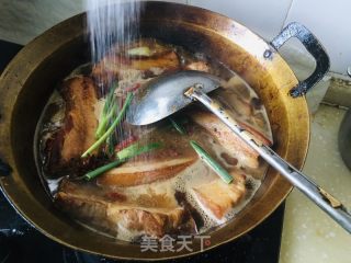 酱香把子肉的做法步骤：9