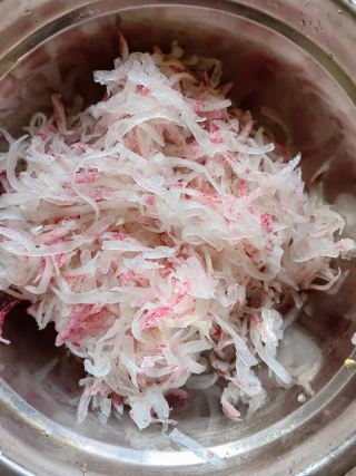 凉拌心里美的做法步骤：5