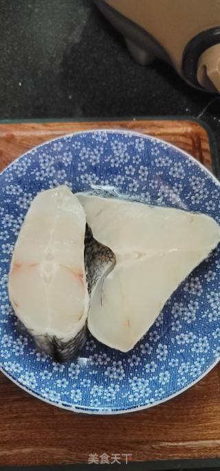 黄豆酱蒸鳕鱼的做法步骤：1