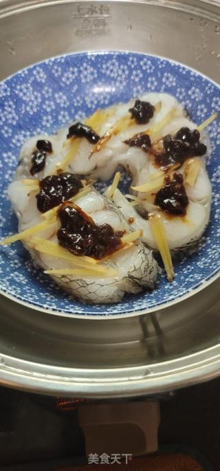 黄豆酱蒸鳕鱼的做法步骤：6