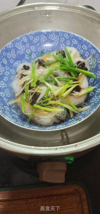 黄豆酱蒸鳕鱼的做法步骤：8