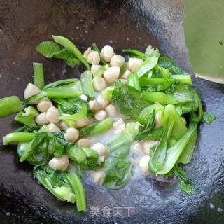 油菜炒鲜贝的做法步骤：8