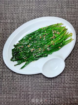 烤韭菜的做法