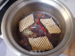 红烧牛肉套皮的做法步骤：8