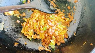 外婆菜炒饭的做法步骤：7