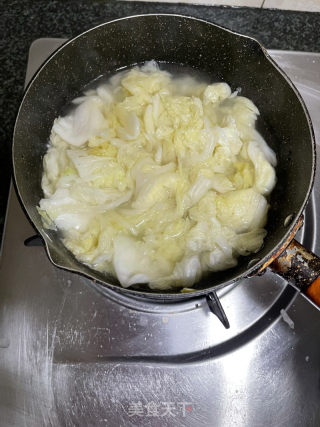 白菜粉丝肉丸汤的做法步骤：8