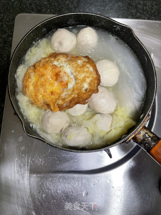 白菜粉丝肉丸汤的做法步骤：13