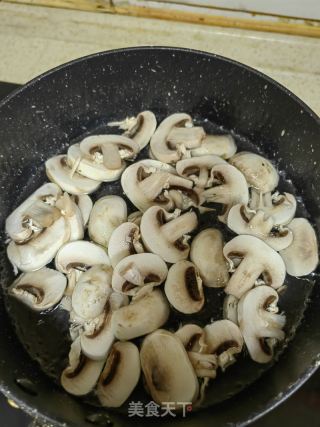 青菜双拼的做法步骤：3