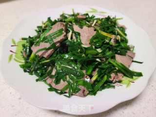 卤驴肉炒韭菜的做法步骤：5