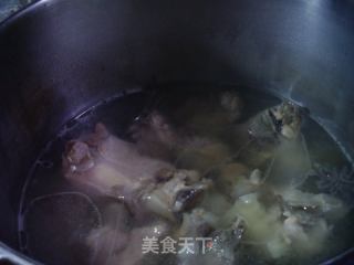 酱香猪大骨的做法步骤：6