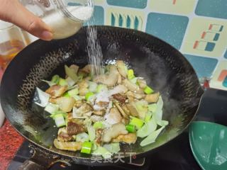 酱香回锅肉的做法步骤：6