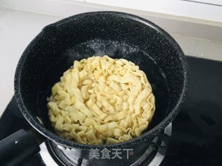 牛肉烩面的做法步骤：3