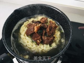 牛肉烩面的做法步骤：5
