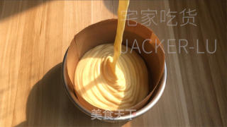 香橙古早蛋糕，香甜清新又入口即化，令人忍不住一口接一口。的做法步骤：16