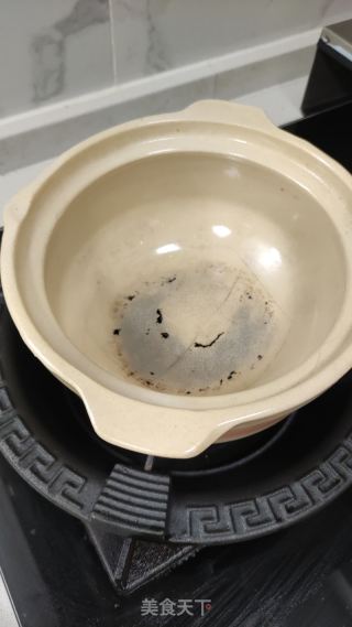 蒜蓉粉丝花甲煲的做法步骤：4