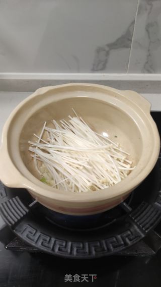 蒜蓉粉丝花甲煲的做法步骤：6
