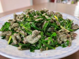 韭菜炒蒸枸蒲穗的做法步骤：6