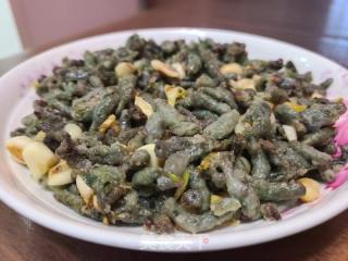 大蒜炒蒸枸蒲穗的做法步骤：6