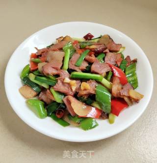 双椒炒腊肉的做法步骤：10