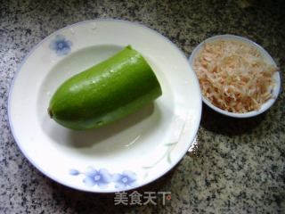 虾皮炒西葫芦的做法步骤：1