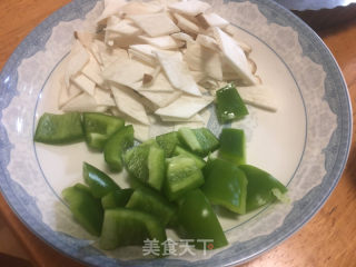 培根披萨的做法步骤：4