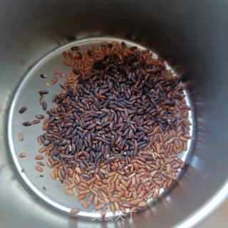 三色米大茬粥的做法步骤：2