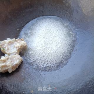 排骨汤炒韭菜的做法步骤：7