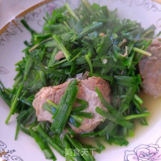 排骨汤炒韭菜的做法步骤：11