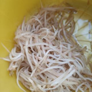 薄皮椒炒咸菜丝的做法步骤：5