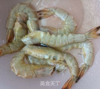 对虾炒香椿的做法步骤：4
