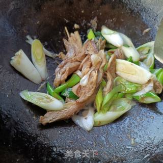 大葱炒羊排的做法步骤：10