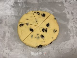 蛋奶蔓越莓司康的做法步骤：5