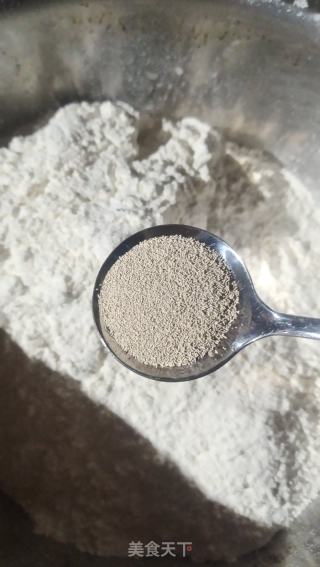 火腿包子的做法步骤：1