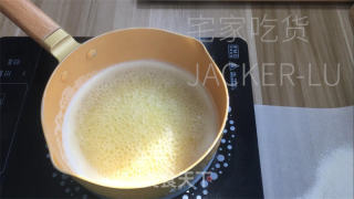 基础迷你泡芙，抹茶奶油清新甜蜜，外壳酥脆，甜蜜奶油。的做法步骤：3