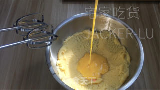 基础迷你泡芙，抹茶奶油清新甜蜜，外壳酥脆，甜蜜奶油。的做法步骤：9