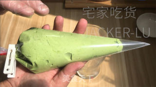 基础迷你泡芙，抹茶奶油清新甜蜜，外壳酥脆，甜蜜奶油。的做法步骤：21