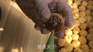 基础迷你泡芙，抹茶奶油清新甜蜜，外壳酥脆，甜蜜奶油。的做法步骤：24