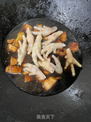 五花肉焖鸡爪的做法步骤：12