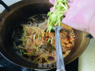 羊肉香菇面片的做法步骤：7