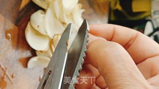 西芹腰果百合的做法步骤：3